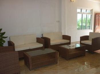 Hotel Batuta Maldives Surf View à Thulusdhoo Extérieur photo