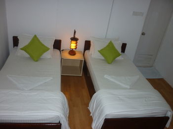 Hotel Batuta Maldives Surf View à Thulusdhoo Extérieur photo